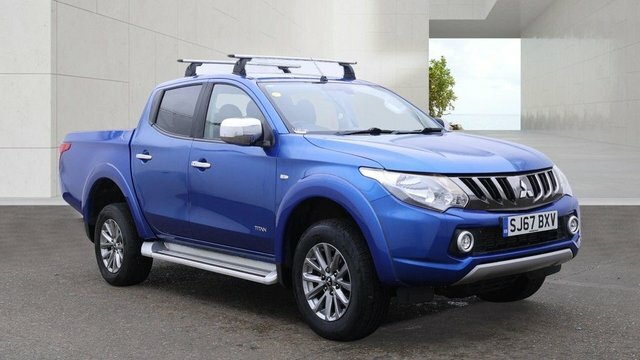 Mitsubishi L200 Di-d Dc Titan Pickup Blue