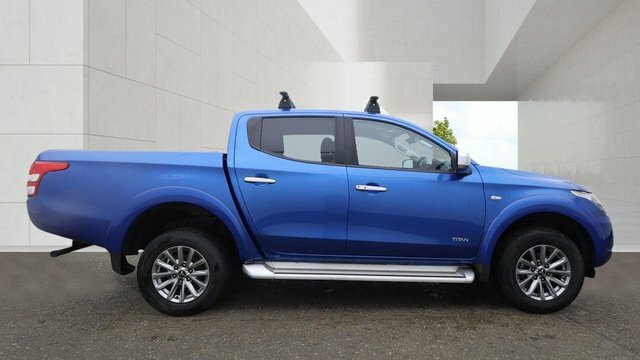 Mitsubishi L200 Di-d Dc Titan Pickup Blue #5