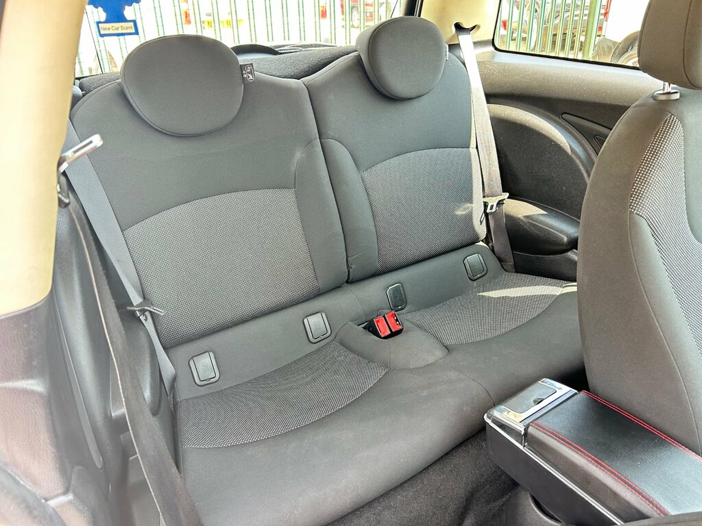 Mini Hatch 1.6 Cooper D London 2012 Euro 5 Ss Silver #19