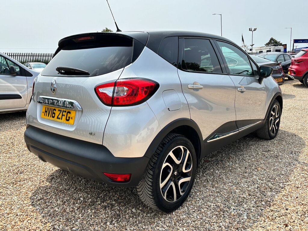 Renault Captur Signature Nav Tce Black #8