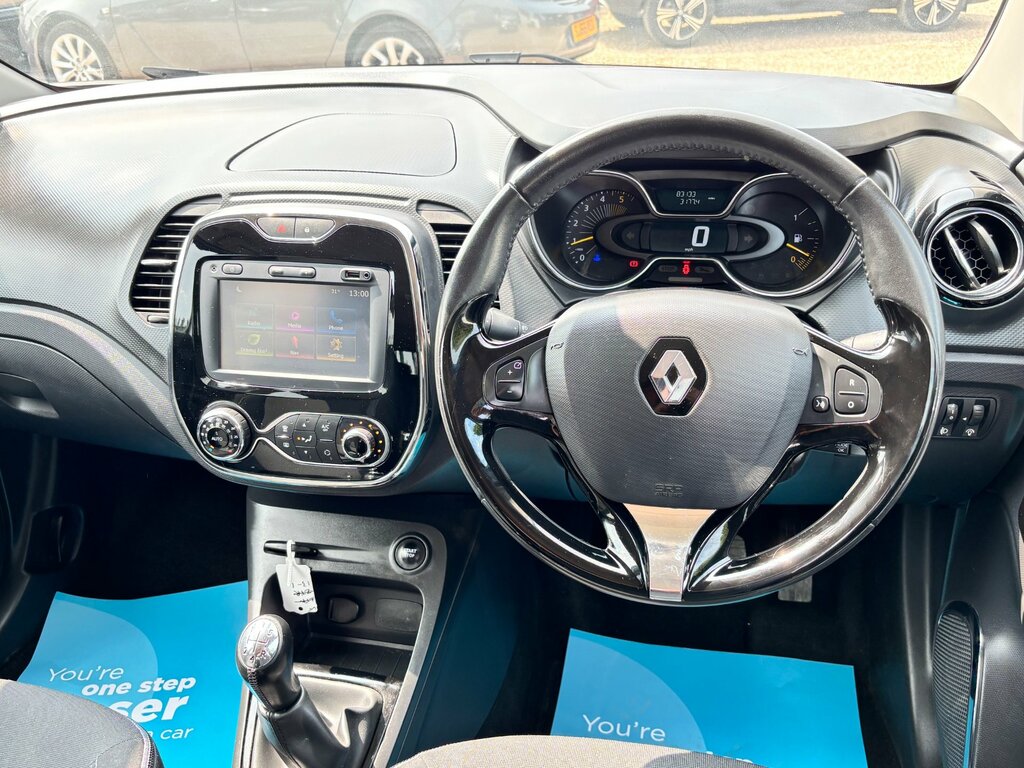 Renault Captur Signature Nav Tce Black #16