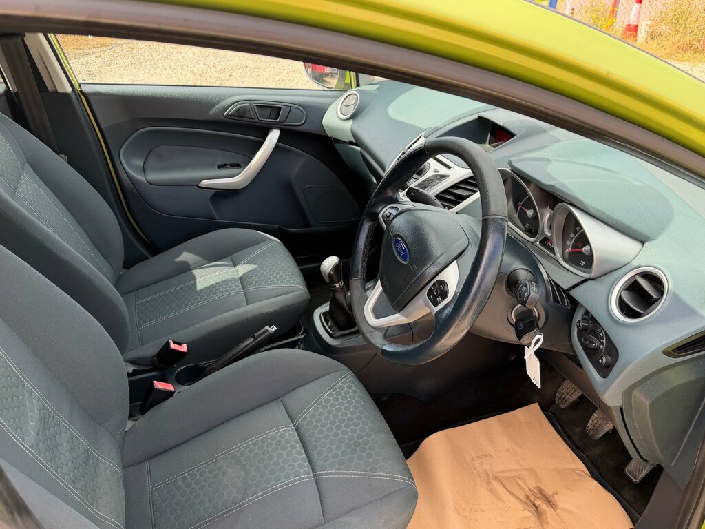 Ford Fiesta 1.4 Titanium Hatchback 133 Gkm Green #3