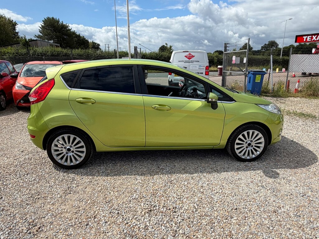 Ford Fiesta 1.25 Style Hatchback 133 Gkm, Silver #10