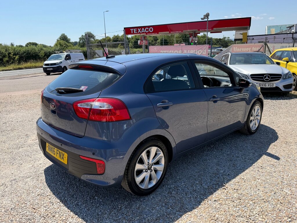 Kia RIO 1.25 1 Air Hatchback Euro 6 84 White #9