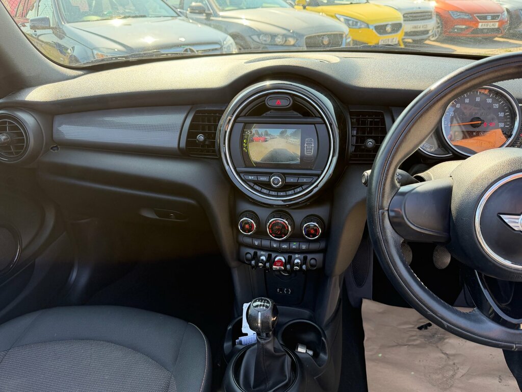 Mini Convertible 1.5 Cooper Silver #13