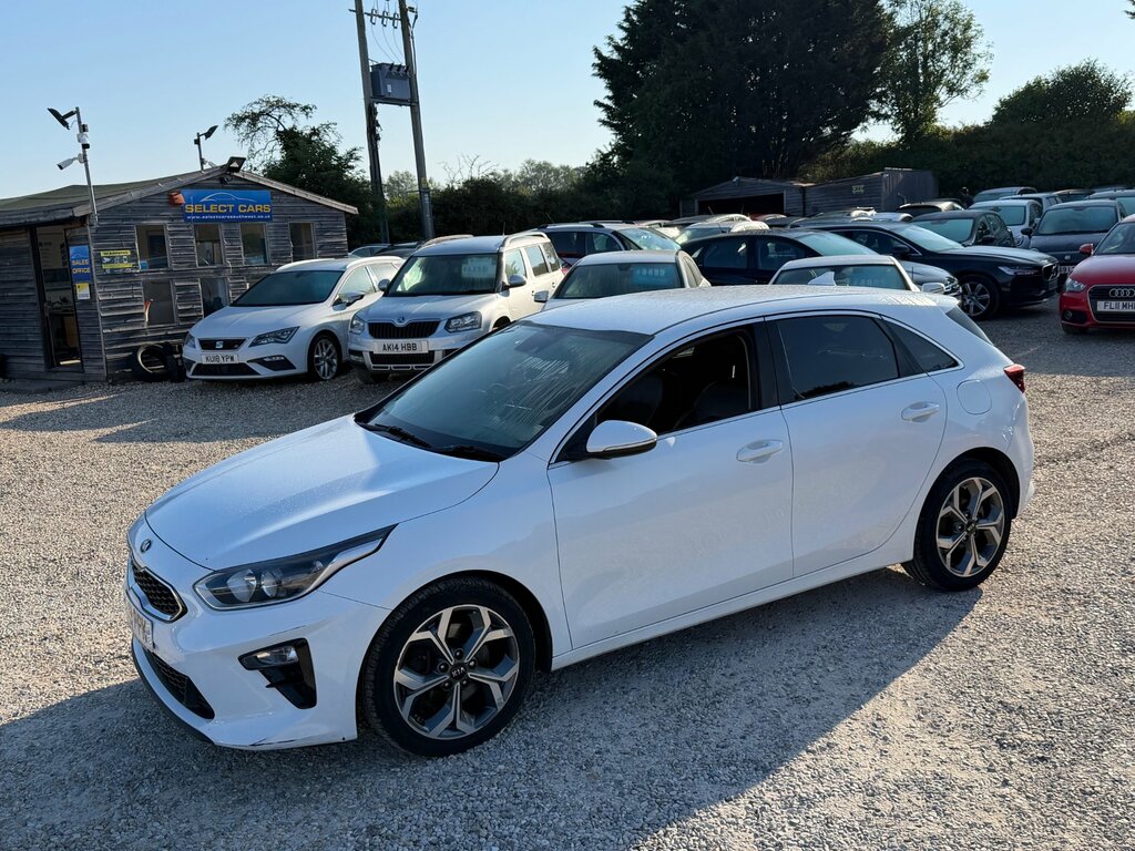Kia Ceed 1.6 Crdi 3 Hatchback Dct Euro 6 Ss White #6