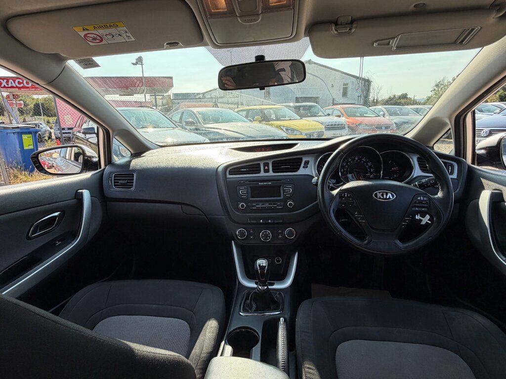 Kia Ceed 1.6L 1 White #11