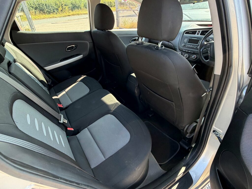 Kia Ceed 1.6L 1 White #10