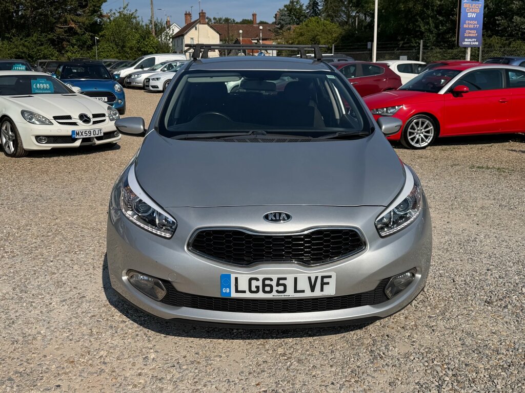 Kia Ceed 1.6 Crdi Ecodynamics 2 Hatchback Silver #4