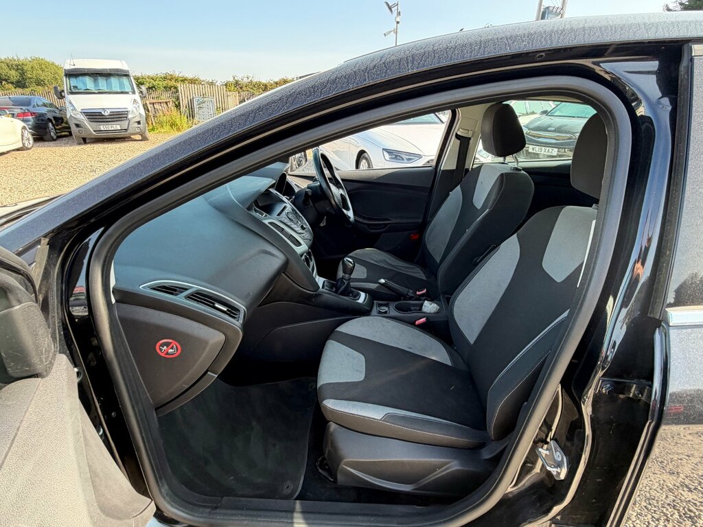 Ford Focus 2.0 Tdci Titanium X Euro 5 Red #11