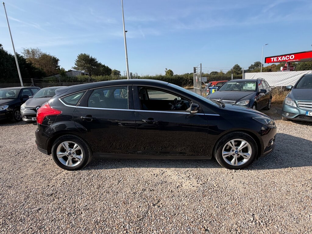 Ford Focus 2.0 Tdci Titanium X Euro 5 Red #10