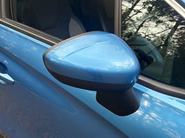 Vauxhall Crossland X 2018 1.2 Tech Line Nav Suv Euro Blue #6