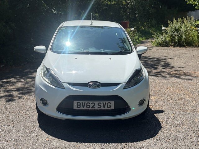 Ford Fiesta 2012 1.25 Zetec Hatchback 129 G White #3