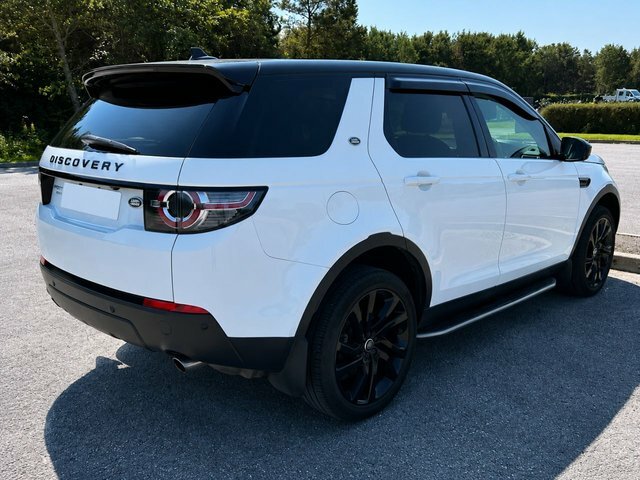 Land Rover Discovery Sport 2015 2.0 Td4 Hse Suv 4Wd Euro 6 White #3