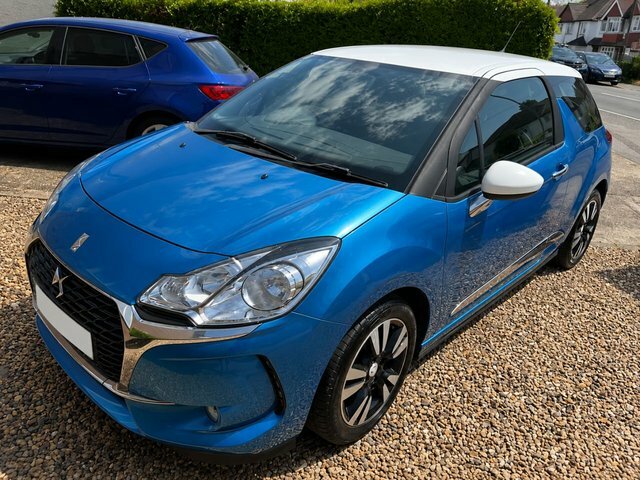 DS DS 3 2016 1.2 Puretech Chic Hatchback Blue #2