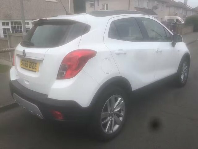 Vauxhall Mokka 2015 1.6I Exclusiv Suv 2Wd Euro White #2
