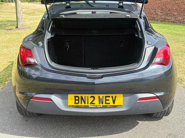 Vauxhall Astra GTC Astra Gtc Sri Cdti Ss White #28