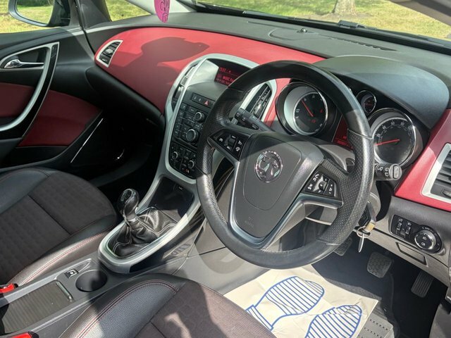 Vauxhall Astra GTC Astra Gtc Sri Cdti Ss White #33