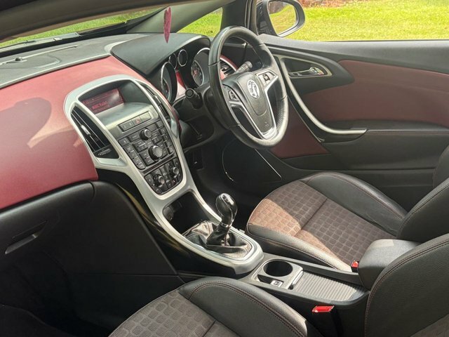 Vauxhall Astra GTC Astra Gtc Sri Cdti Ss White #27