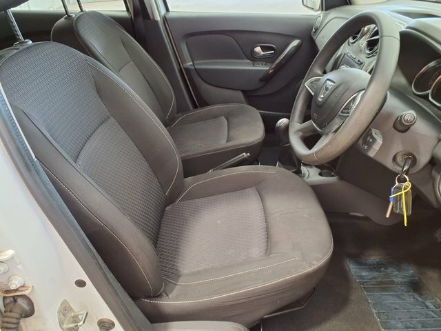 Dacia Sandero 2019 0.9 Tce Comfort Hatchback E White #4