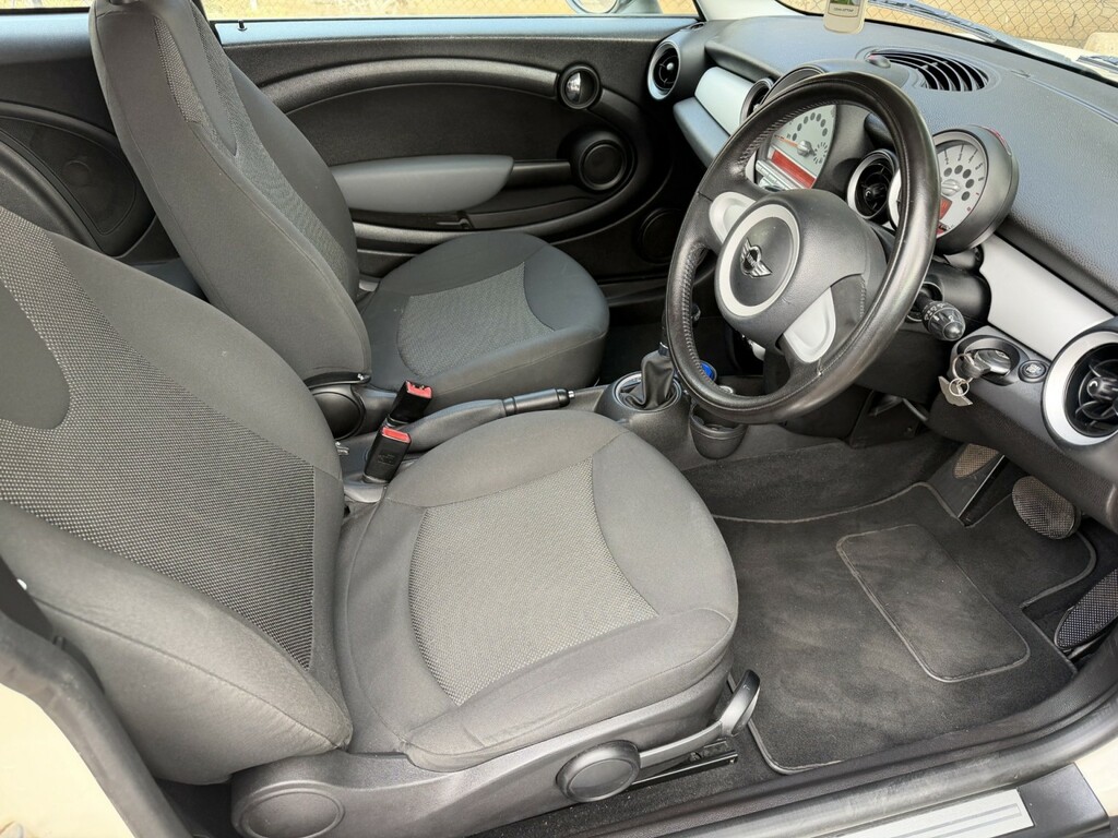 Mini Hatch Cooper D Orange #9