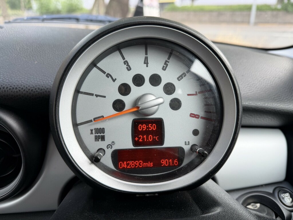 Mini Hatch Cooper D Orange #17