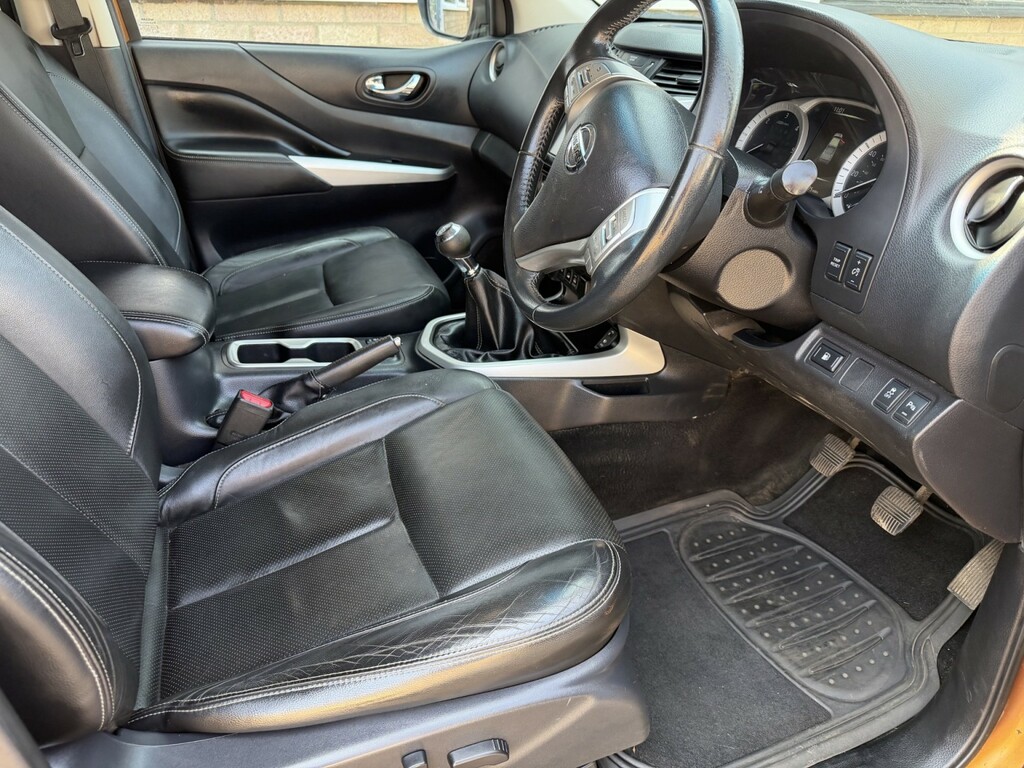 Nissan Navara  Grey #9