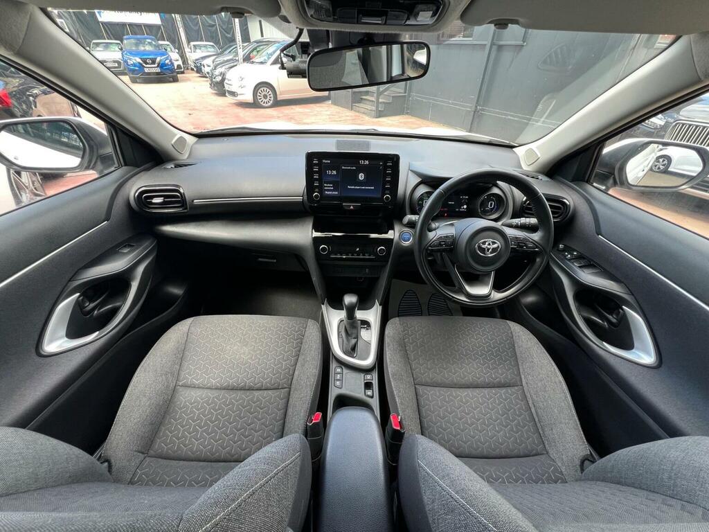Toyota Yaris Cross 1.5 Vvt-h Icon E-cvt Euro 6 Ss White #2