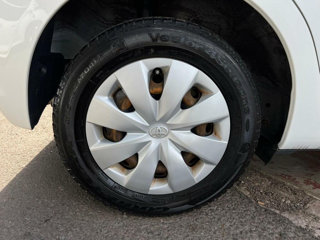 Toyota Yaris 1.5 Vvt-h Excel E-cvt Euro 6 Ss Grey #34