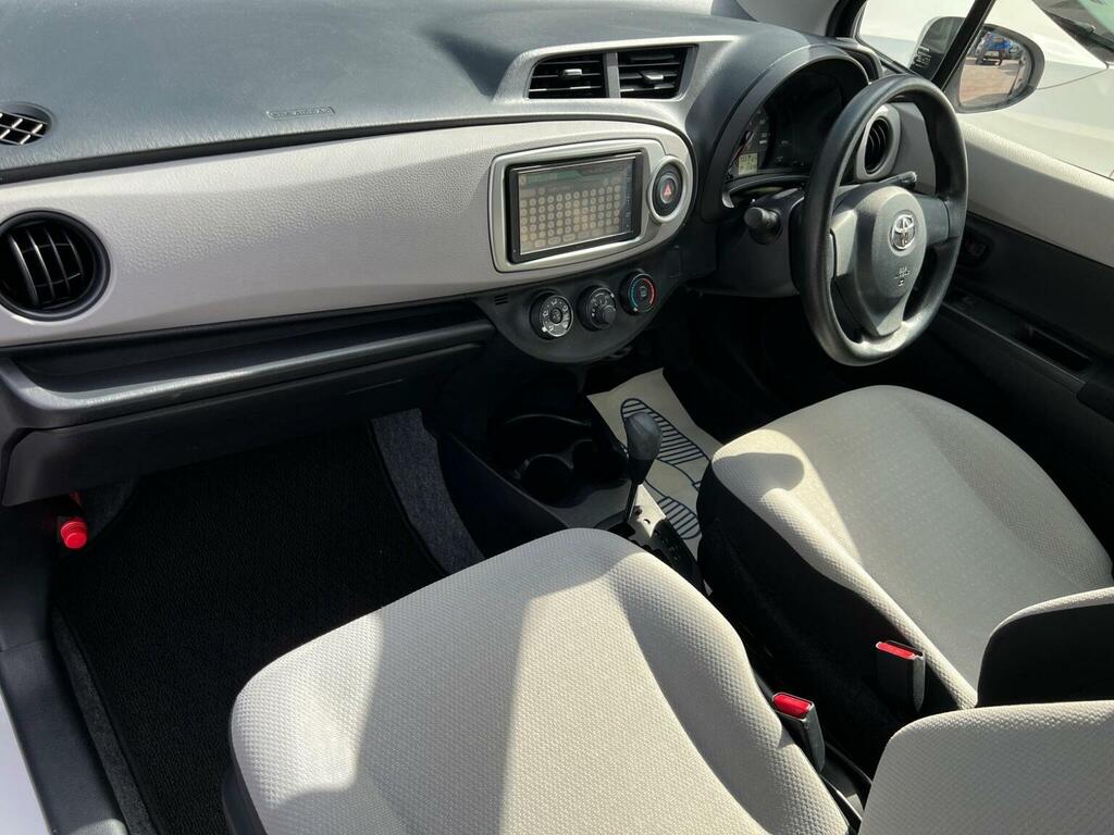 Toyota Yaris 1.5 Vvt-h Excel E-cvt Euro 6 Ss Grey #15