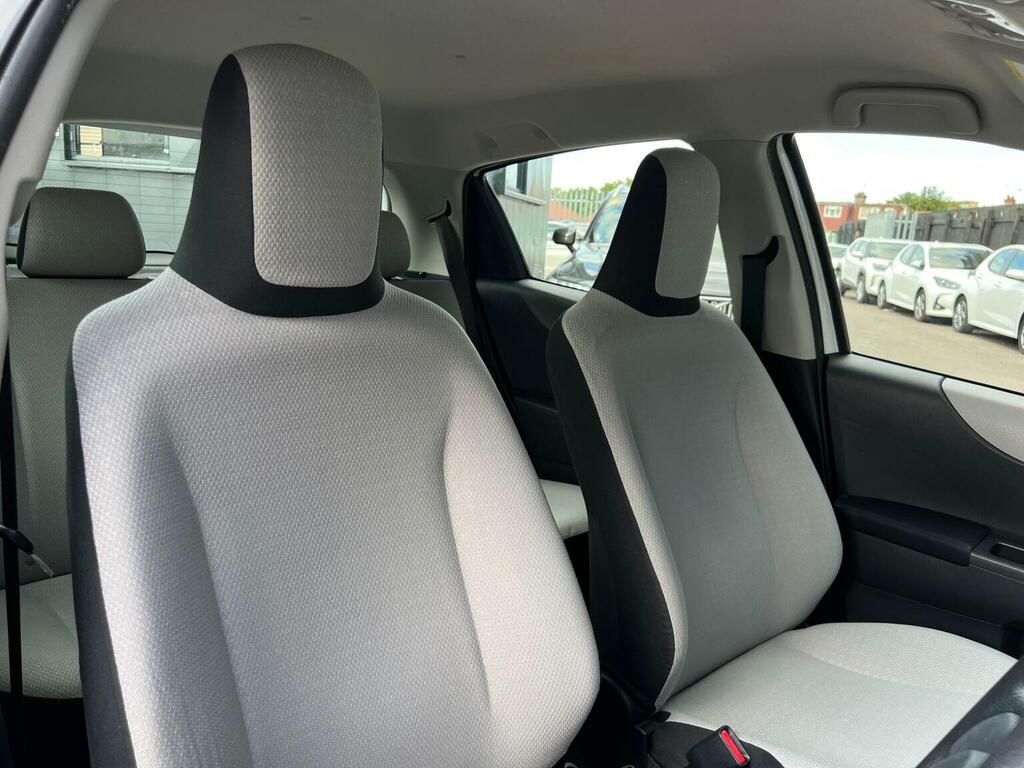 Toyota Yaris 1.5 Vvt-h Excel E-cvt Euro 6 Ss Grey #20