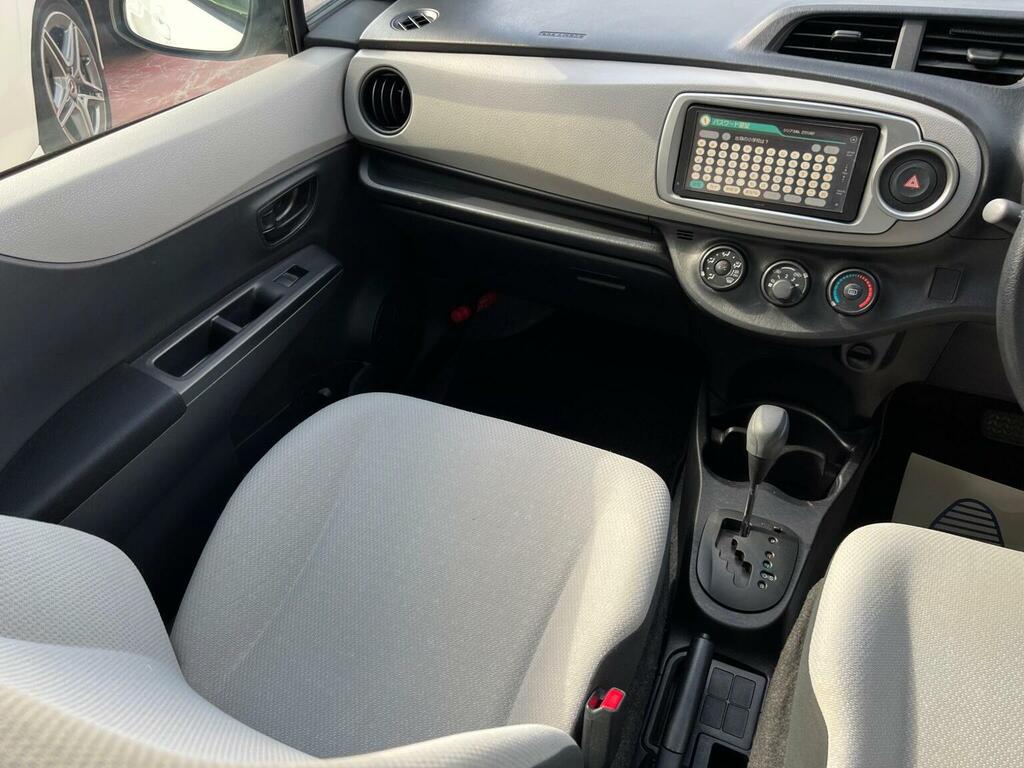 Toyota Yaris 1.5 Vvt-h Excel E-cvt Euro 6 Ss Grey #18