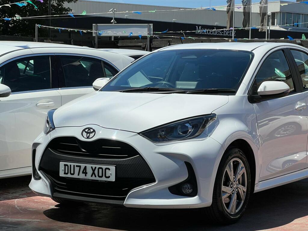 Toyota Yaris 1.5 Vvt-h Icon E-cvt Euro 6 Ss White #6