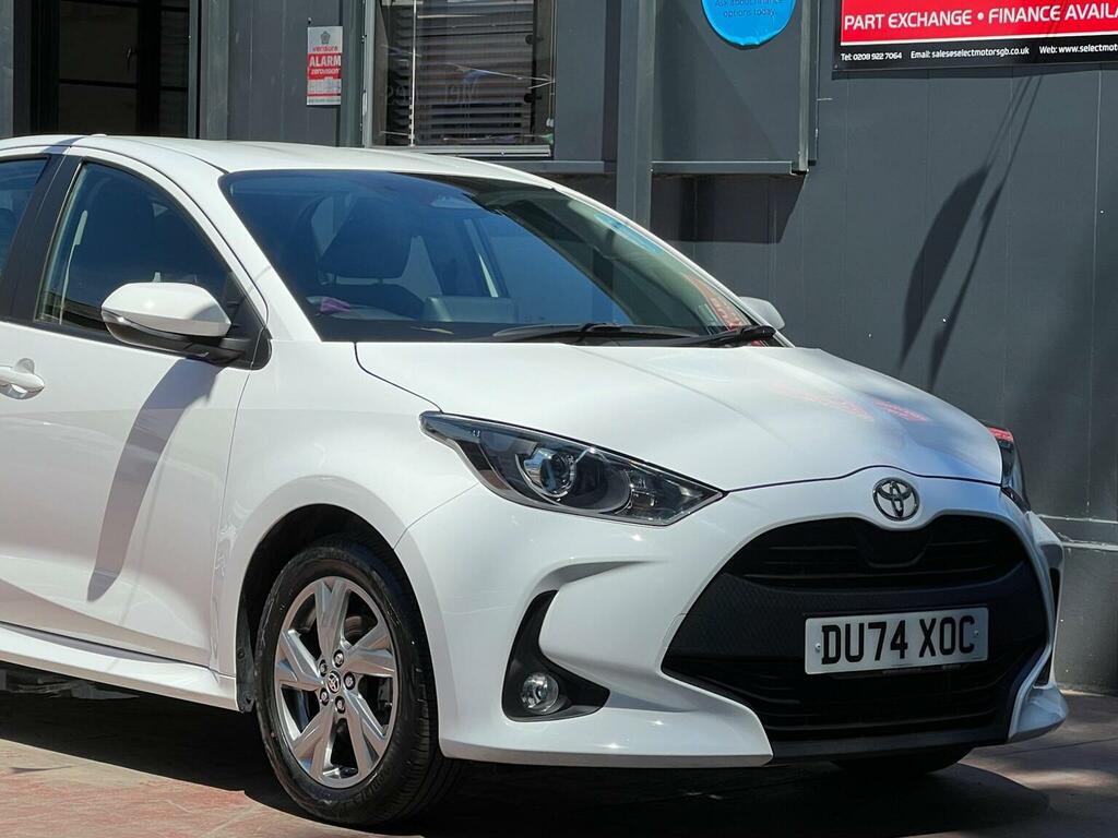 Toyota Yaris 1.5 Vvt-h Icon E-cvt Euro 6 Ss White #5