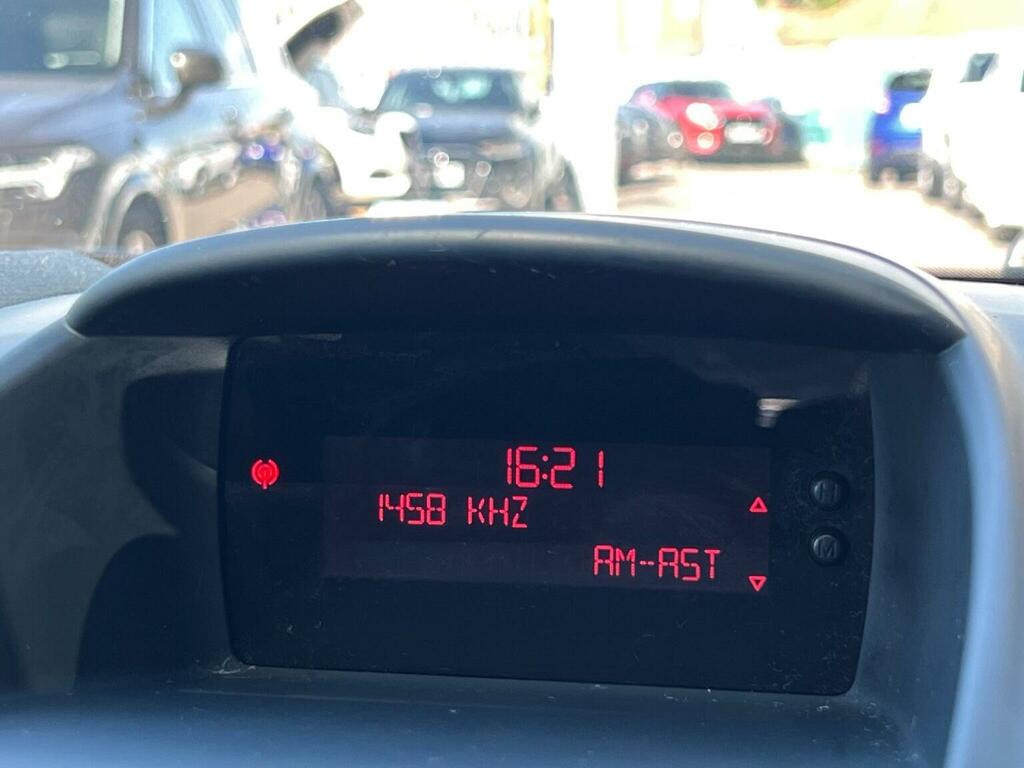 Ford Fiesta 1.25 Zetec Hatchback 129 Gkm, Red #48