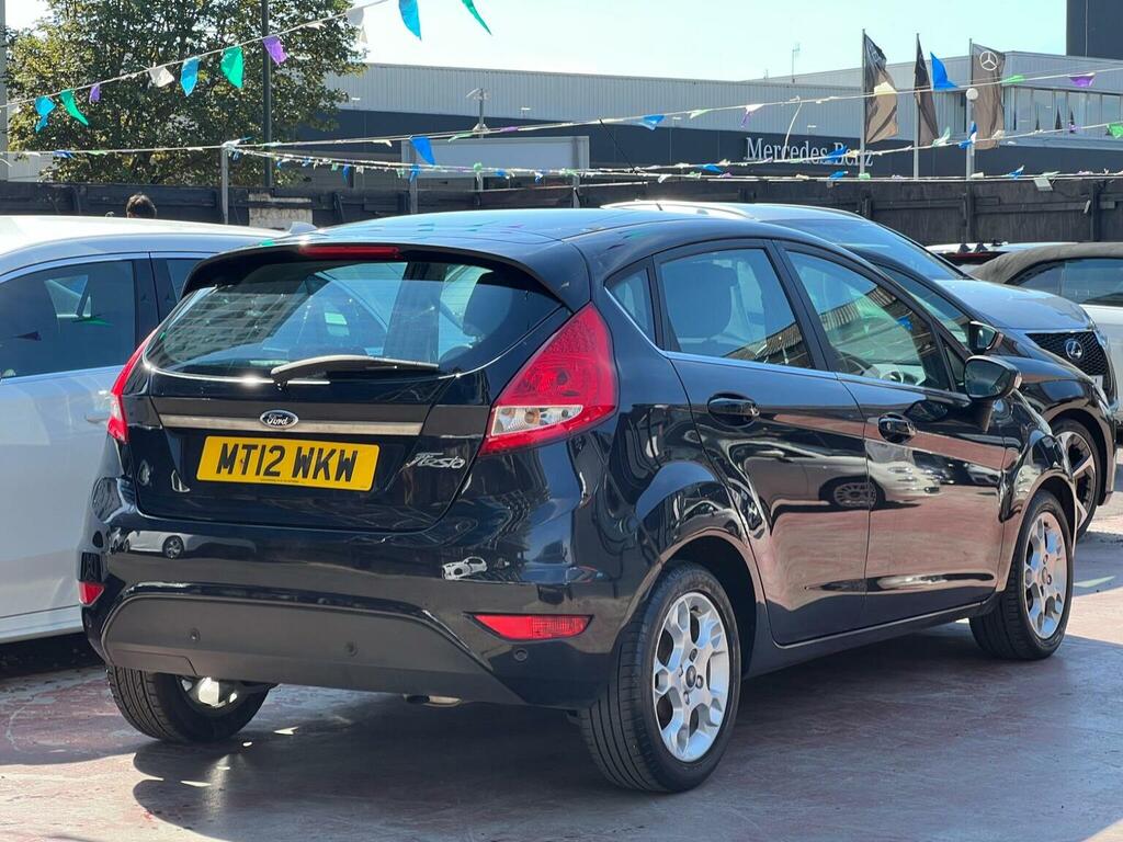 Ford Fiesta 1.25 Zetec Hatchback 129 Gkm, Red #11