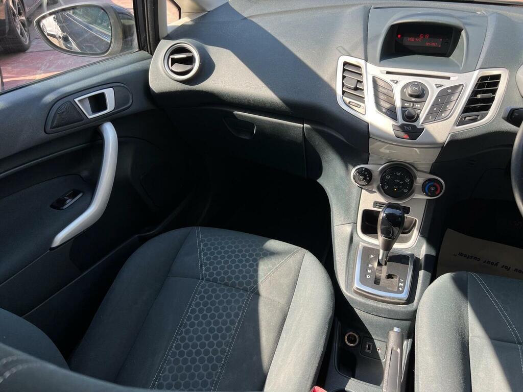 Ford Fiesta 1.25 Zetec Hatchback 129 Gkm, Red #16