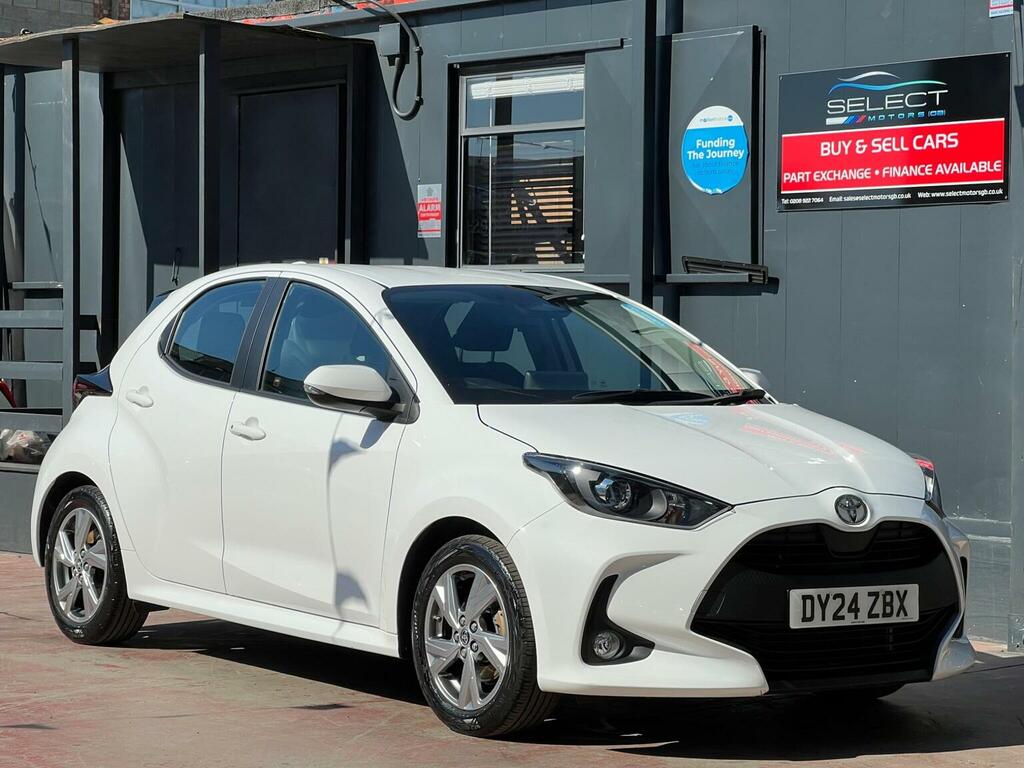 Toyota Yaris 1.5 Vvt-h Icon E-cvt Euro 6 Ss White