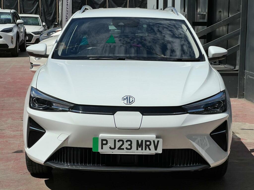 MG MG5 Estate White #2