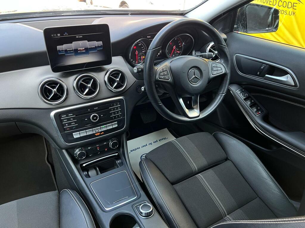 Mercedes-Benz GLA Class 180 Amg Line Edition Suv 7G-dct Euro 6 Grey #22