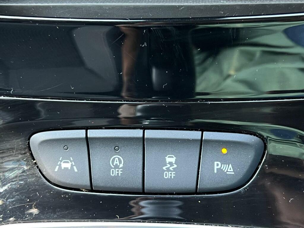Vauxhall Astra 1.5 Turbo D Business Edition Nav Sports Tourer  #34