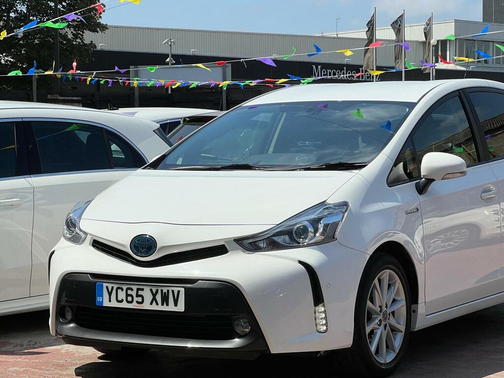 Toyota Prius+ Hatchback White #13