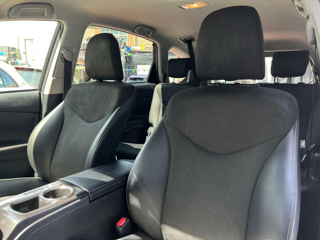 Toyota Prius+ Hatchback White #55