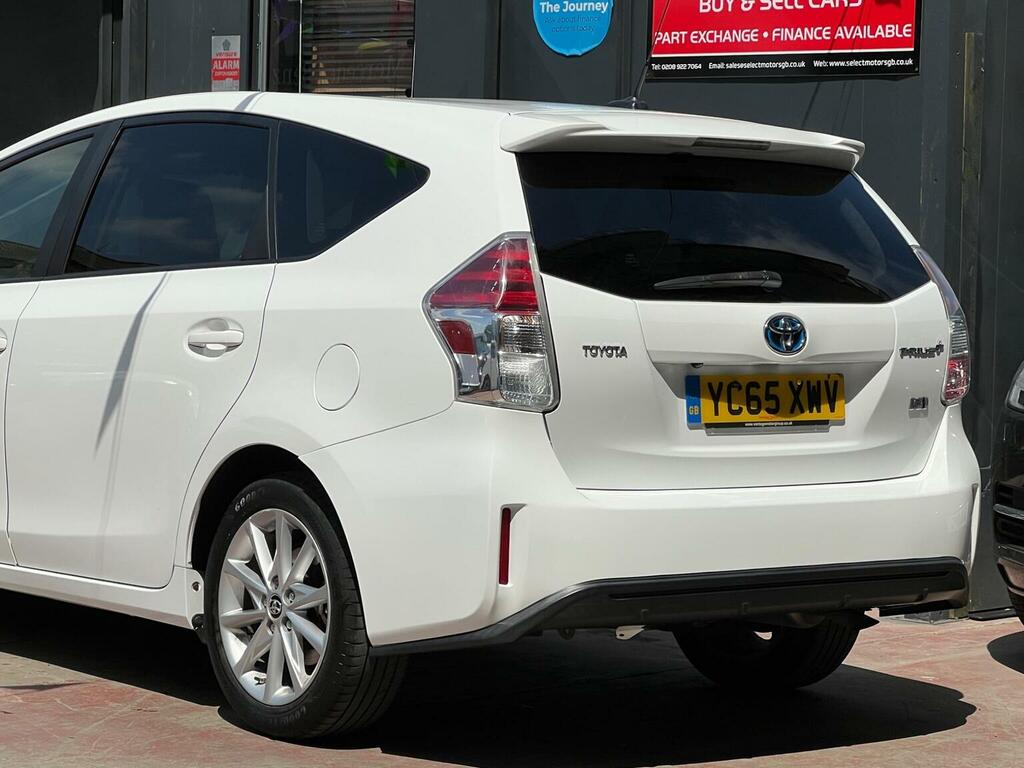 Toyota Prius+ Hatchback White #11