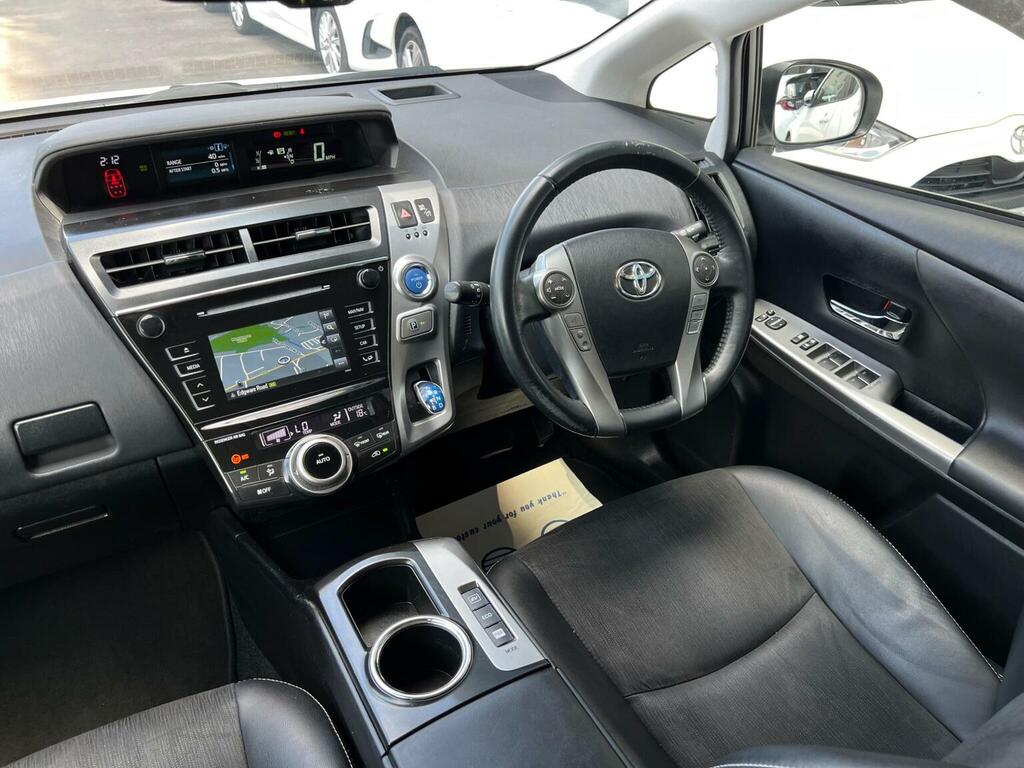 Toyota Prius+ Hatchback White #22
