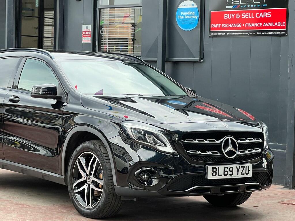 Mercedes-Benz GLA Class Gla 200 Amg Line Executive Black #8