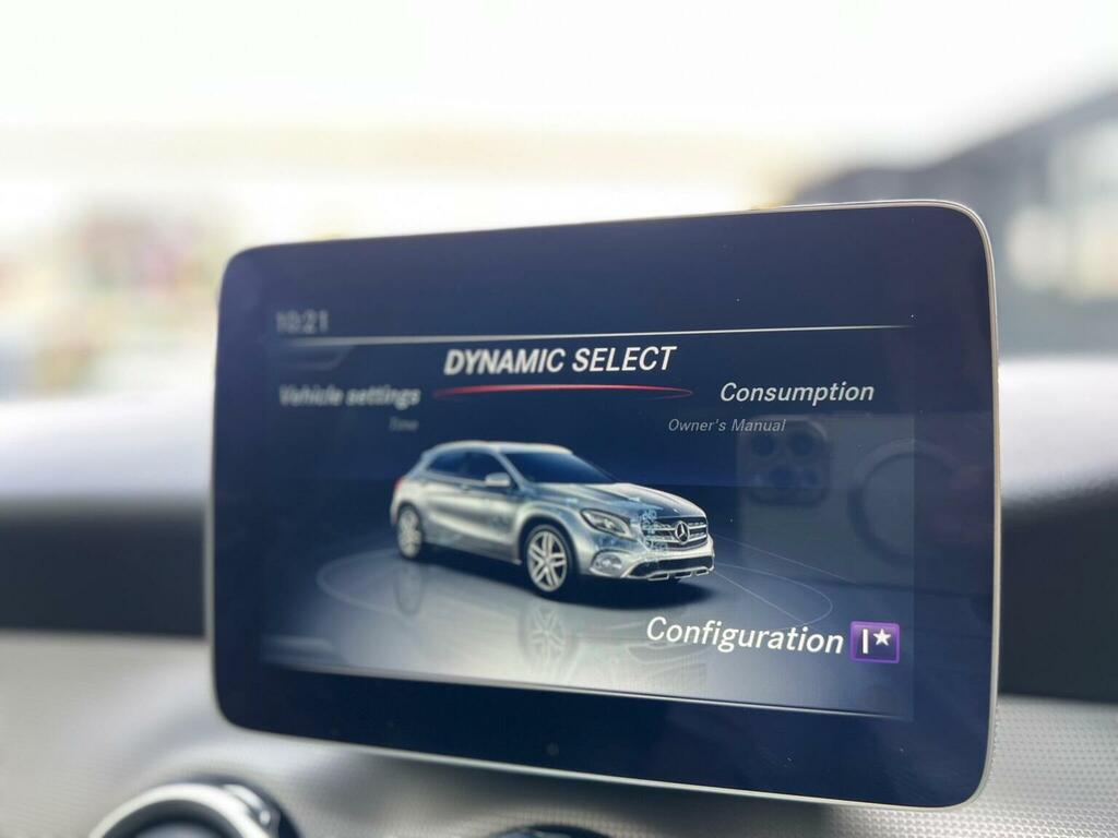 Mercedes-Benz GLA Class Gla 200 Amg Line Executive Black #51