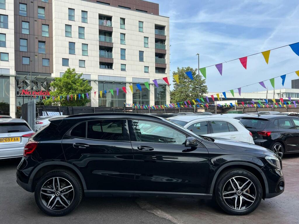 Mercedes-Benz GLA Class Gla 200 Amg Line Executive Black #13
