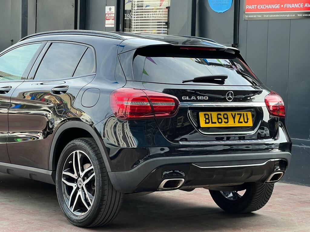 Mercedes-Benz GLA Class Gla 200 Amg Line Executive Black #10