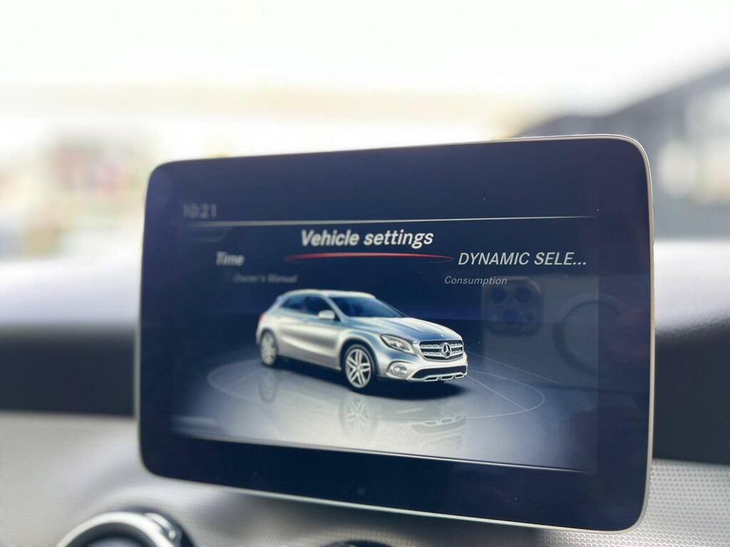 Mercedes-Benz GLA Class Gla 200 Amg Line Executive Black #46